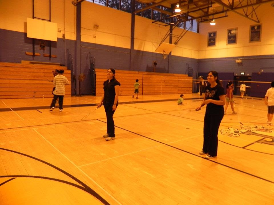 2011shuttlebadminton14